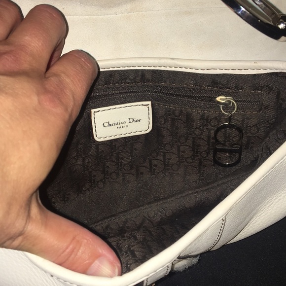 Authentic Christian Dior white leather saddle bag - Picture 5 of 12